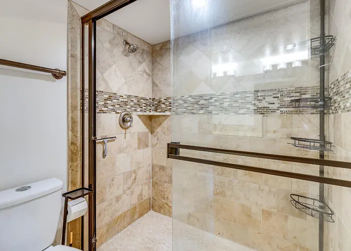 Golf Views & Pool Access: * Scottsdale