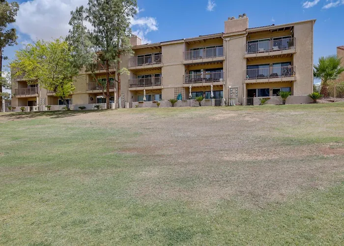 Golf Views & Pool Access: * Scottsdale